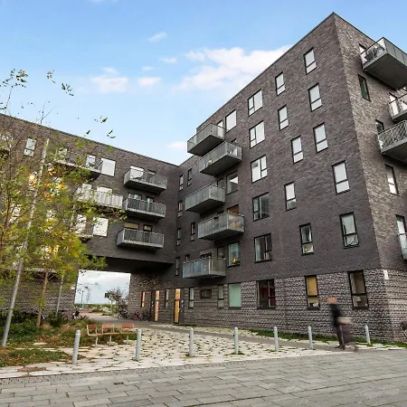 Sanders Arena - Precious One-bedroom Close To Metro Station *