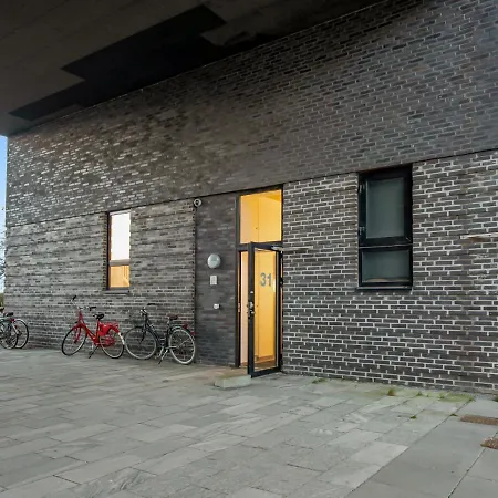 Sanders Arena - Precious One-bedroom Close To Metro Station Appartement *