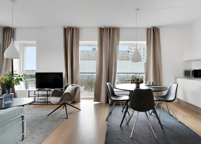 Sanders Arena - Precious One-bedroom Close To Metro Station